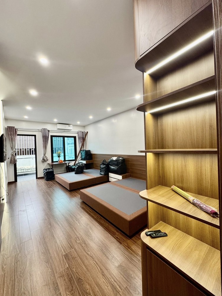 Thụy Khuê Ba Bước Ra Phố - View Hồ Tây - Thang Máy - Mô Hình Homestay Theo Ngày - Doanh Thu Khủng