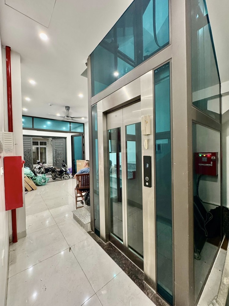 Thụy Khuê Ba Bước Ra Phố - View Hồ Tây - Thang Máy - Mô Hình Homestay Theo Ngày - Doanh Thu Khủng