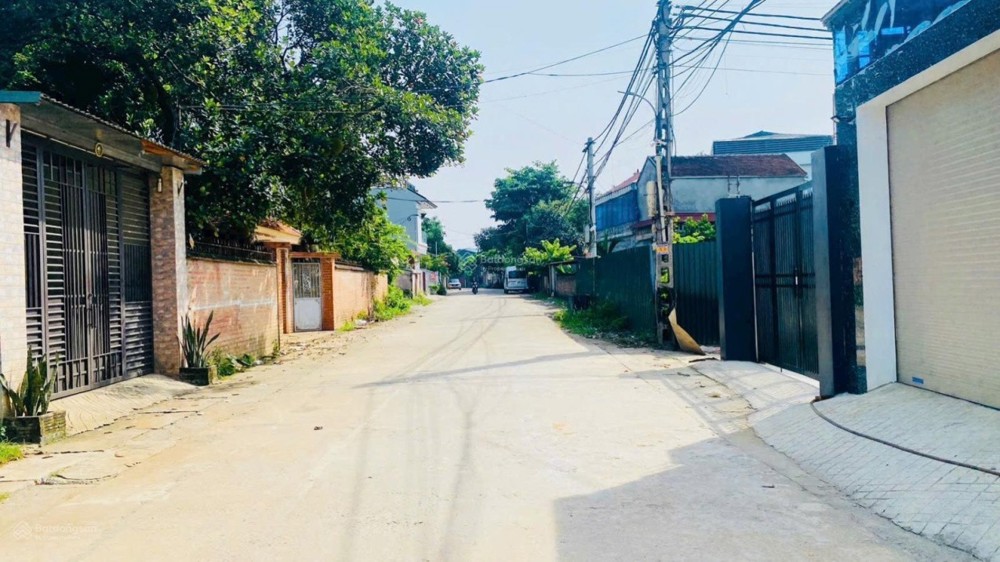 Tôi Cần Bán Mảnh Đất 100M2 Full Thổ Cư Tại Trung Tâm Hoà Lạc Gần Metro 5