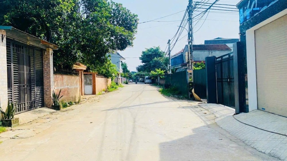 Tôi Cần Bán Mảnh Đất 100M2 Full Thổ Cư Tại Trung Tâm Hoà Lạc Gần Metro 5