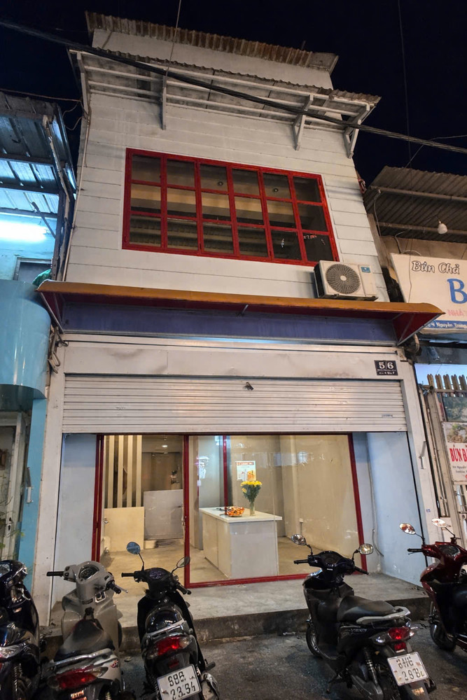 Cho Thuê Nhà Kinh Doanh 1 Trệt 2 Lầu, 68,2M2 Trung Tâm Đ.nguyễn Trung Ngạn, P.bến Nghé, Q.1