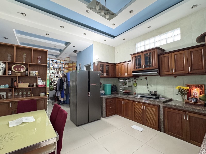 Bán Nhà 3 Tầng Khu Vip Bên Sông Hiệp Bình Chánh Thủ Đức - 105M2 - Gần Gigamall - 10.45 Tỷ