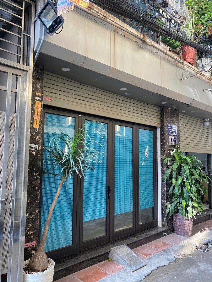 Bán Nhà Mới- Đẹp- Ngõ Nông - Ôt Ô Vào Nhà Phố Trạm 42 M2 X 5 Tầng X 11.3 Tỷ