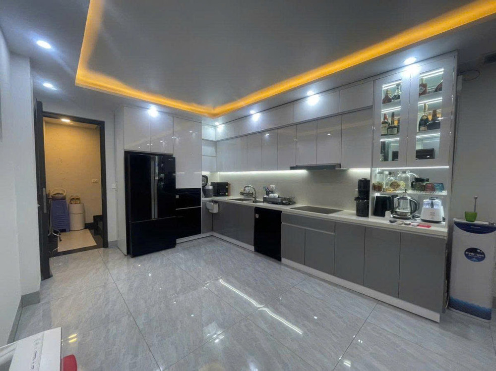 Bán Nhà Mới - Lô Góc - 6 Tầng Ô Tô Vào Nhà Phố Thượng Thanh 45M2 X13.3 Tỷ.long Biên-Hn