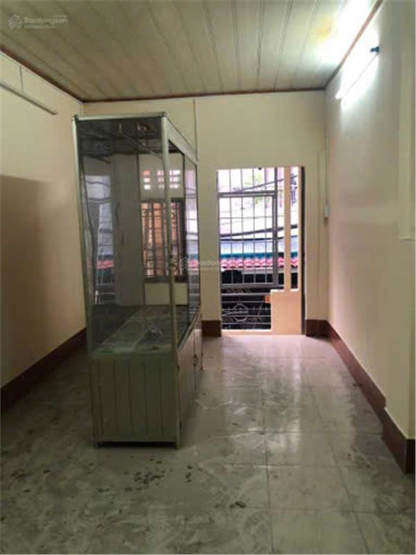 Cho Thuê Nhà Số 414/28 Cmt8, P11, Q3 (Hẻm Thông 3M Đối Diện Chợ Hòa Hưng Cách 40M)