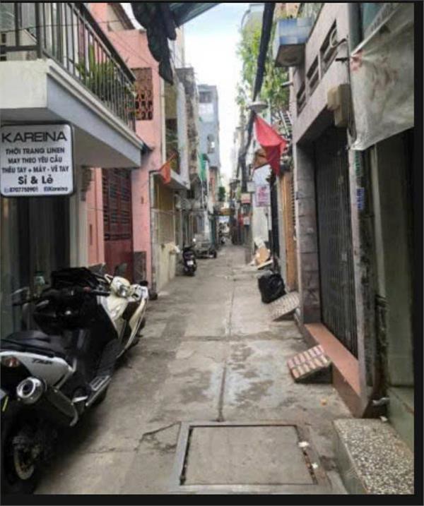 Cho Thuê Nhà Số 414/28 Cmt8, P11, Q3 (Hẻm Thông 3M Đối Diện Chợ Hòa Hưng Cách 40M)