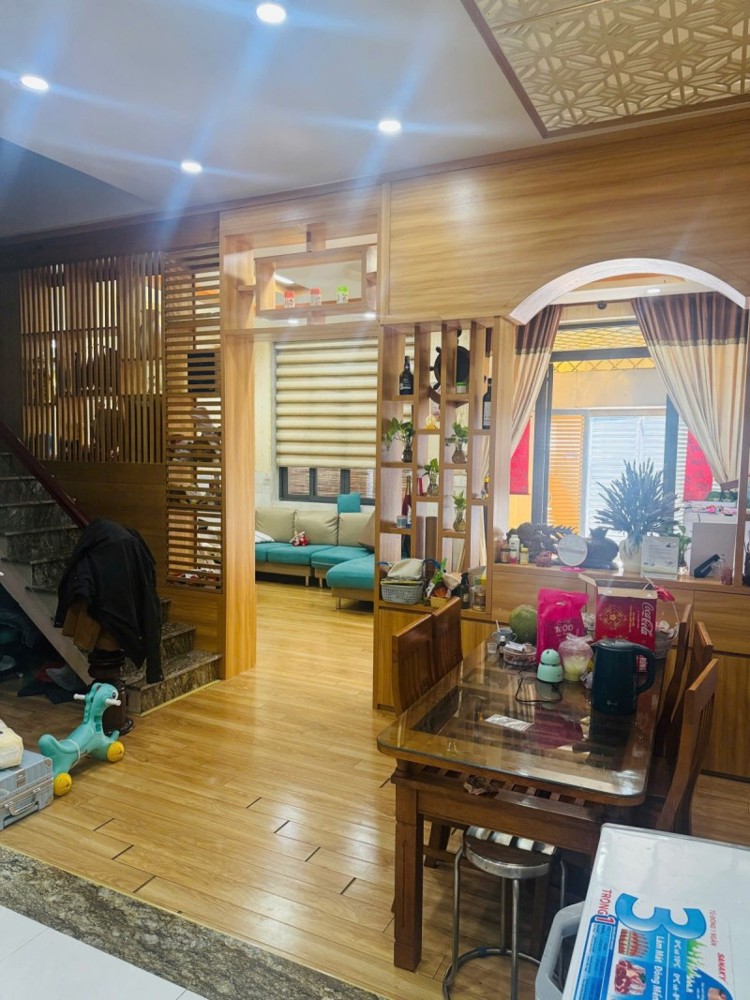 Bán Nhà Đường Đình Phong Phú, Q9, Thủ Đức, Tp Hcm. Dt - 80M2, 3 Tầng. Giá 7.15 Tỷ, Shr. 0933125879