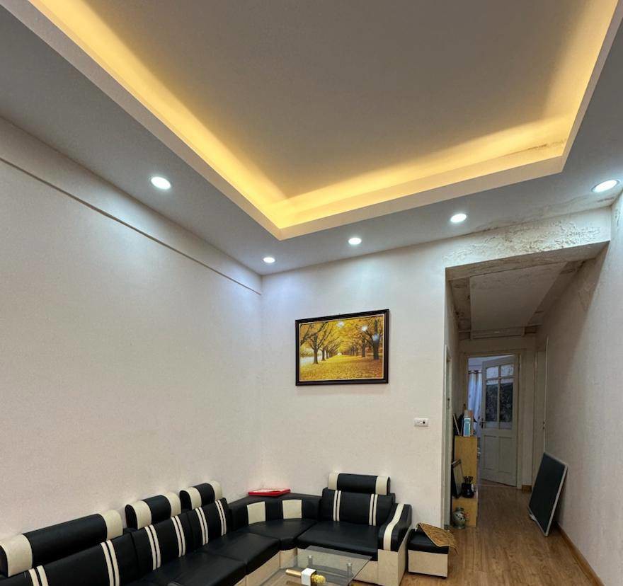 Bán Chung Cư Mặt Phố Hai Bà Trưng 80M 3 Ngủ 2 Wc Chỉ Nhỉnh 3 Tỷ Chưa Sổ