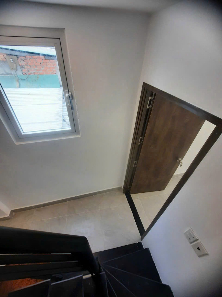 Bán Nhà Hẻm Xe Hơi Đúc 4 Tấm Q4