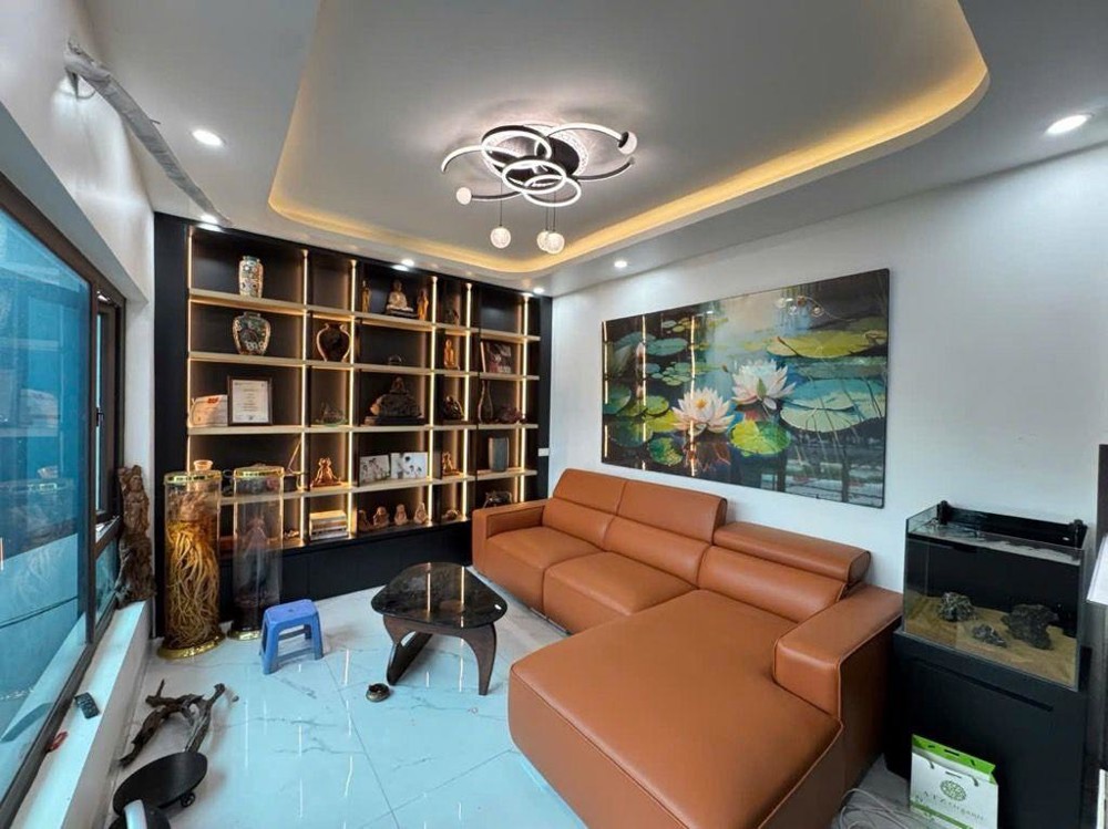 Bán Nhà Cổ Linh – Sát Cầu Vĩnh Tuy – Hàng Xóm Aeon Mall – 3M Giá Nhỉnh 7 Tỷ