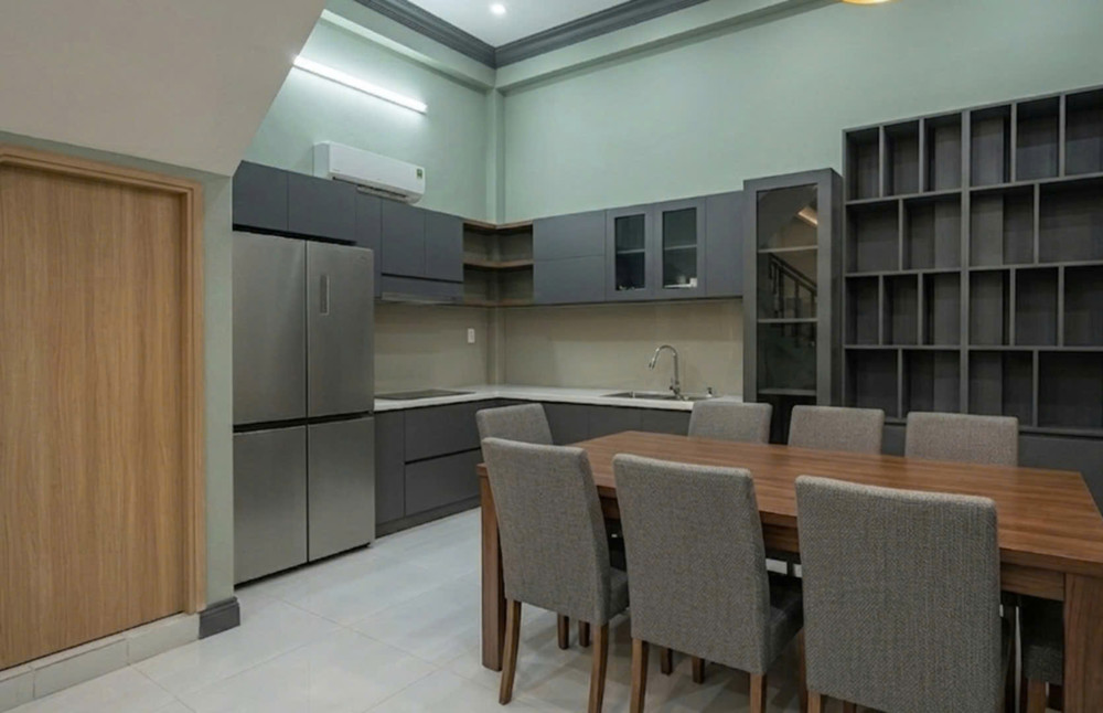 Giá 9.X Tỷ- Siêu Phẩm Gần Phú Mỹ Hưng- Quận 7- Nhà 4T- Dt 5 X 13- Đường Xe Tải