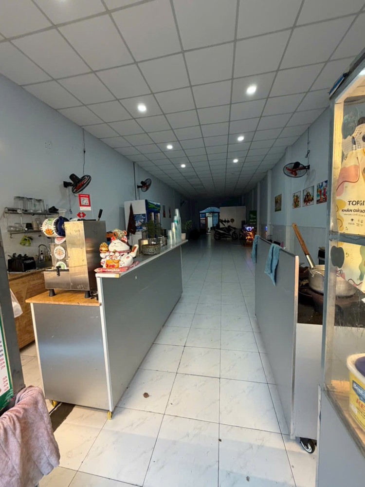 Cần Sang Nhượng Lại Mặt Bằng - Hiện Đang Kinh Doanh Sinh Tố, Nước Trái Cây