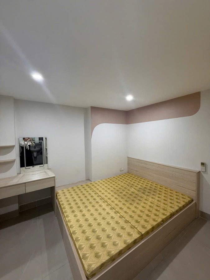 Cần Bán Tòa Nhà 8 Tầng Thang Máy Phố Trung Liệt Đống Đa 45M2 8 Tầng Mt 5M Giá Hạ Chào 367 Triệu M2