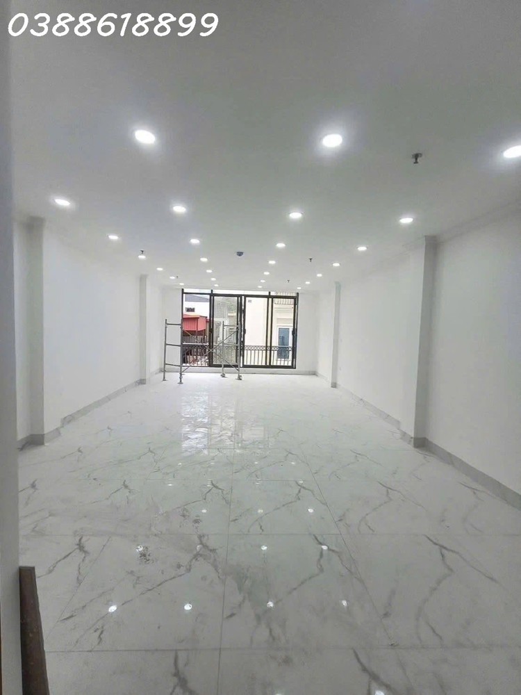 Bán Toà Văn Phòng Nguyên Hồng - Đống Đa - 75M2 - Mt 5M - 9 Tầng Tm - Vỉa Hè - Giá 39.9 Tỷ