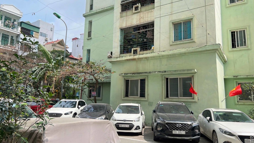 Bán Nhà A2, Cc X2 Hạ Đình, 214 Nguyễn Xiển, Hn, Dt 112 M2, Giá Bán 8.27Tỷ Mô Tả: Nhà Ban Công T