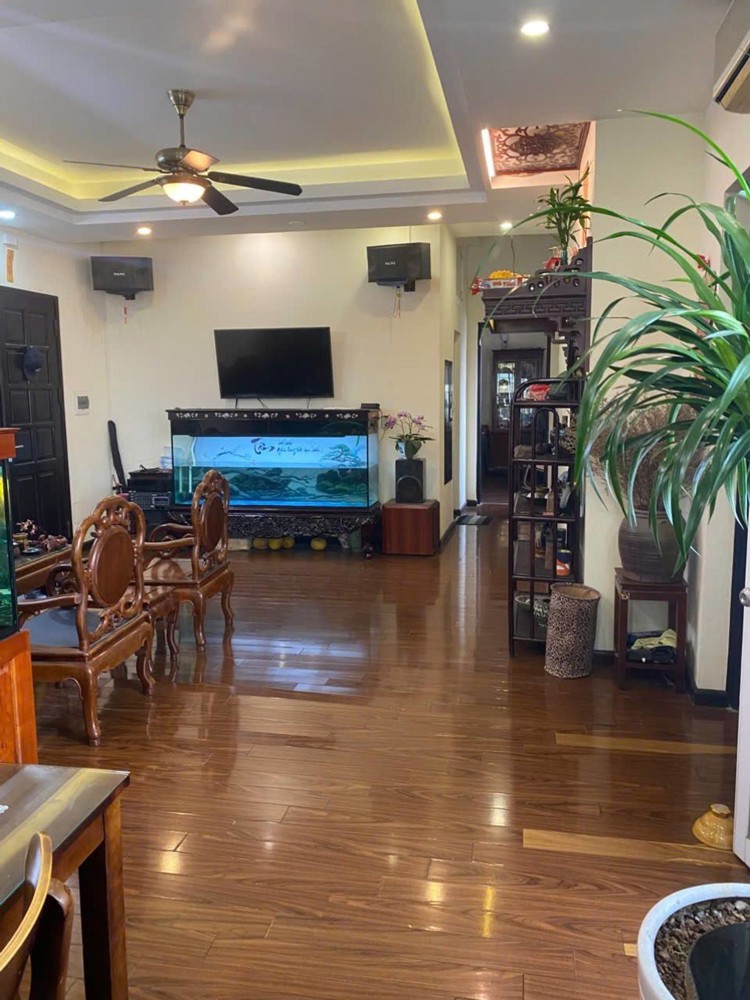 Bán Nhà A2, Cc X2 Hạ Đình, 214 Nguyễn Xiển, Hn, Dt 112 M2, Giá Bán 8.27Tỷ Mô Tả: Nhà Ban Công T