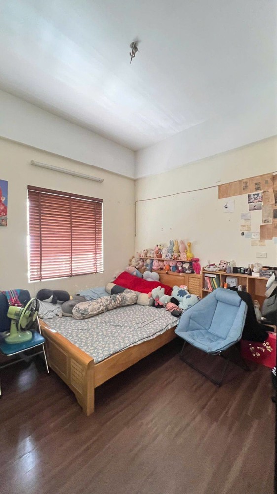 Bán Nhà A2, Cc X2 Hạ Đình, 214 Nguyễn Xiển, Hn, Dt 112 M2, Giá Bán 8.27Tỷ Mô Tả: Nhà Ban Công T