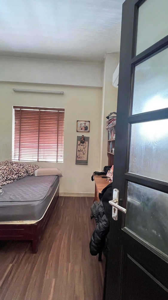 Bán Nhà A2, Cc X2 Hạ Đình, 214 Nguyễn Xiển, Hn, Dt 112 M2, Giá Bán 8.27Tỷ Mô Tả: Nhà Ban Công T