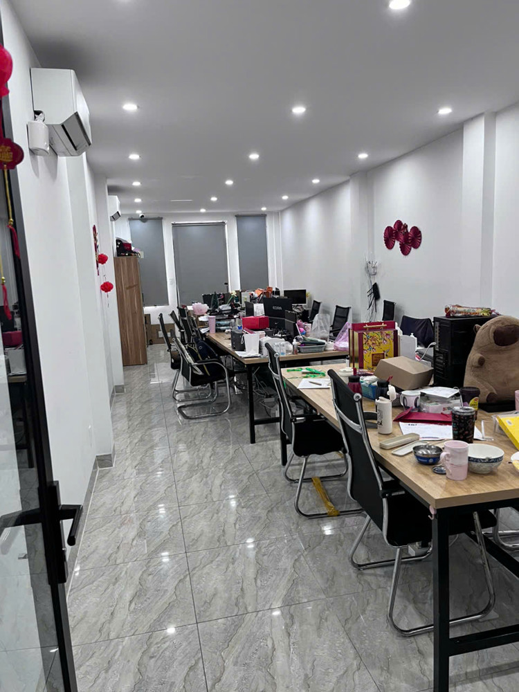Cho Thuê Văn Phòng Làm Việc Nhà Mới Xây, Không Gian Chuyên Nghiệp, Tiện Nghi Đầy Đủ Tại Tân Phú
