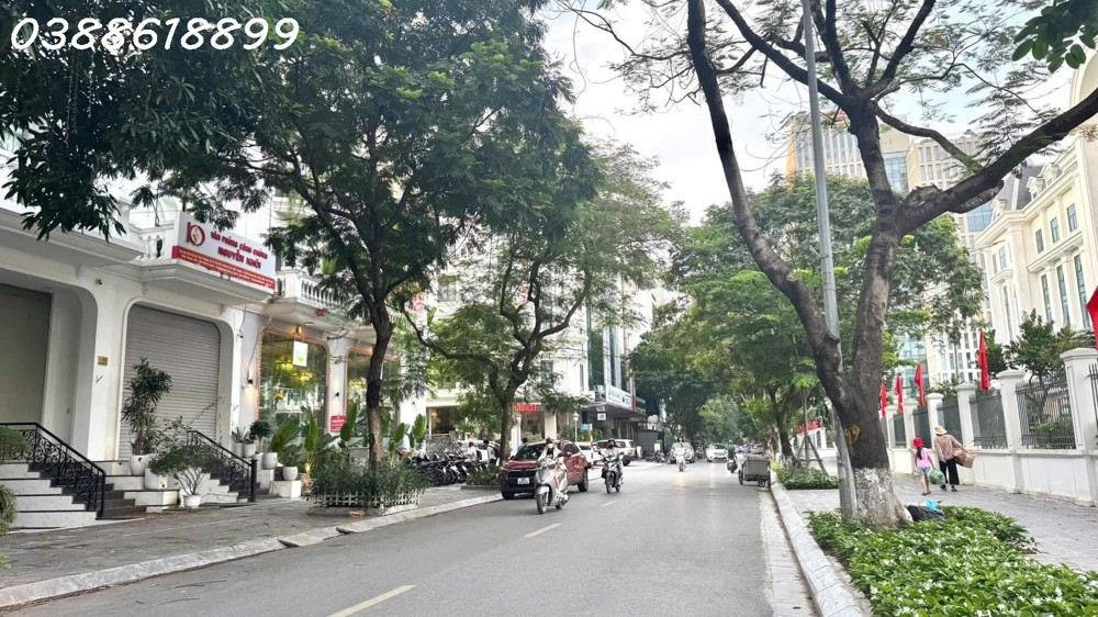 Bán Toà Văn Phòng Vip Dịch Vọng Hậu - Cầu Giấy - 200M2 - Mt 44M - 9 Tầng - View Vườn Hoa - Giá