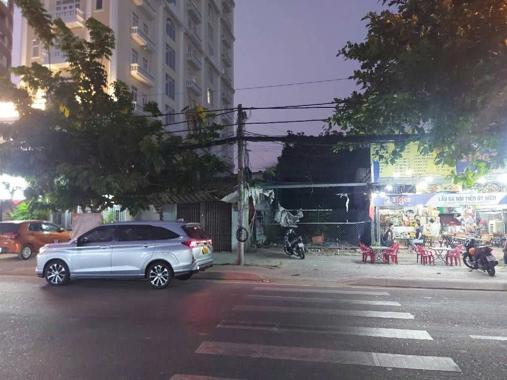 Quận 7, Lô Đất 750M2 Mặt Tiền Hoàng Quốc Việt, 2 Lối Đi, Giá Chào 115 Tỷ