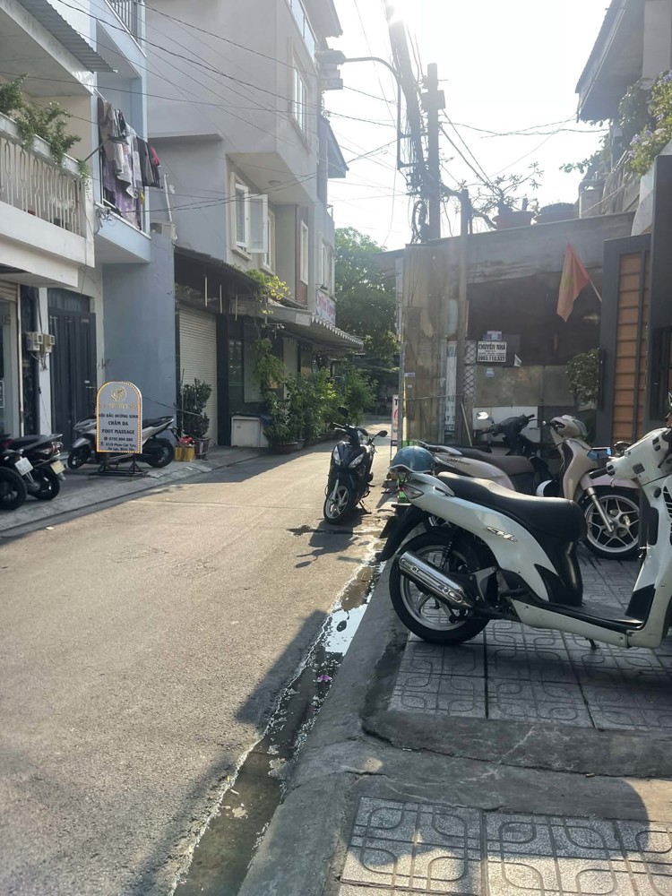 Cần Sang Nhượng Lại Tiệm Gội Và Matxa Cổ Vai Gáy