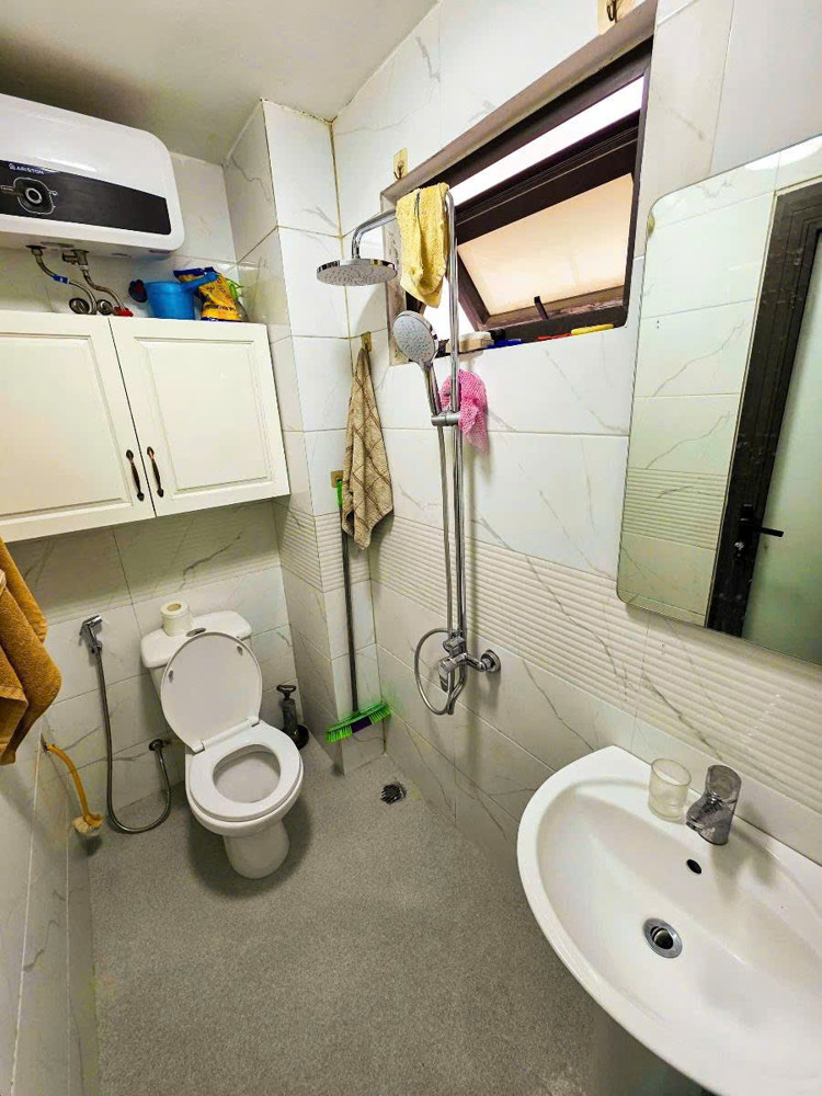 Bán Nhà Bát Khối 48M 5 Tầng Lô Góc Gara Ô Tô Hơn 12 Tỷ