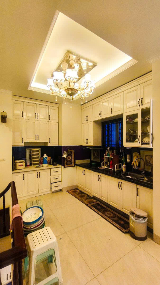 Bán Nhà Bát Khối 48M 5 Tầng Lô Góc Gara Ô Tô Hơn 12 Tỷ