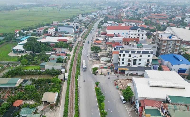 Mảnh Đất Kinh Doanh Đắc Địa Bậc Nhất Ql21 Hoà Lạc