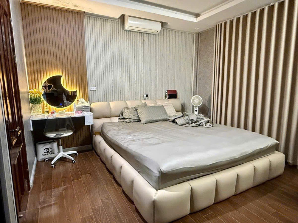 Bán Nhà Ngọc Lâm 36M 4 Tầng Lô Góc 3 Thoáng Chỉ Hơn 8 Tỷ