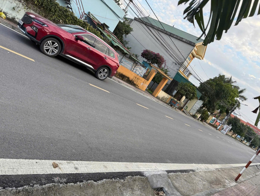 Bán Lô Đất Trục Chính Kinh Doanh Vsip Mt 6M Gía Rẻ