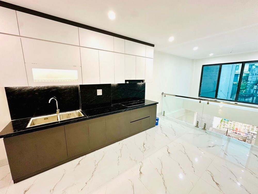 Siêu Phẩm Cực Hót - Nhà 6 Tầng Mới Toanh- Thang Máy - Thông Số Hoa Hậu - 1 Nhà Ra Ô Tô