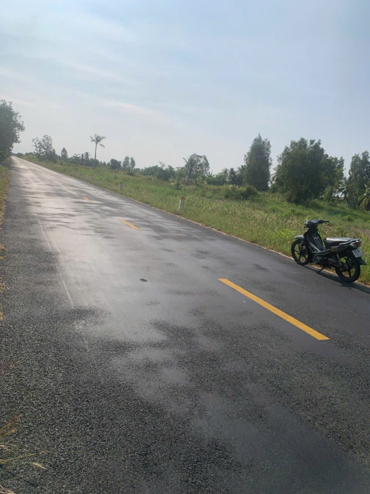 Đất Đẹp - Giá Tốt - Chính Chủ Cần Bán Nhanh Lô Đất Tiềm Năng Trục Lộ Đông Tây, Xã Hưng Mỹ, Cà Mau