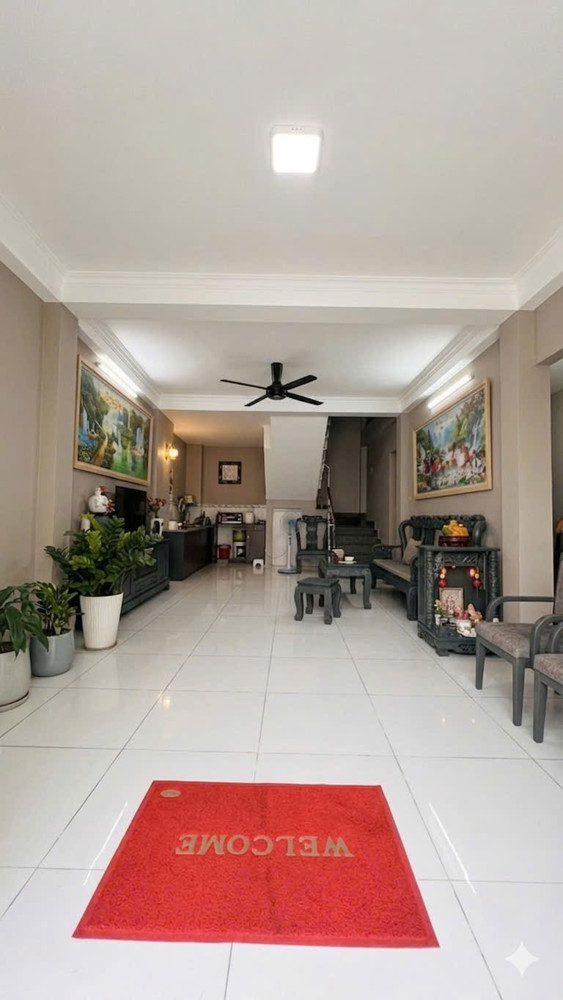 Nhỉnh 6. X Tỷ-Nở Hâu- Ngang 5M Hiếm- Nhà Mới Đường Xe Tải- Gần Kcx Tân Thuận- Quận 4