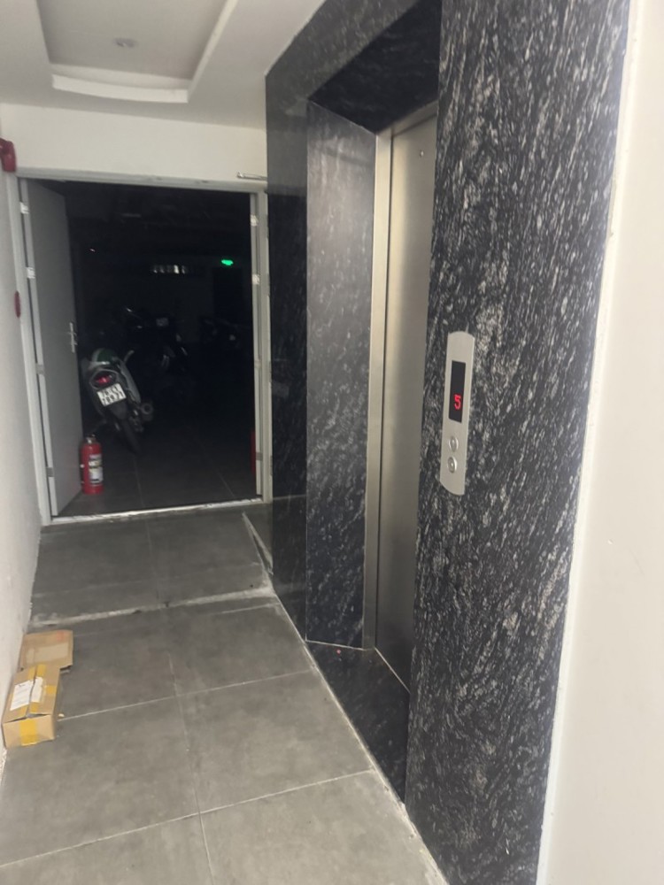 ► Mt Đường 7.5M Sát Nguyễn Hữu Thọ, 141M2, 6 Tầng Hiện Đại, 23 Căn Hộ, Thu Trên 100Tr/th