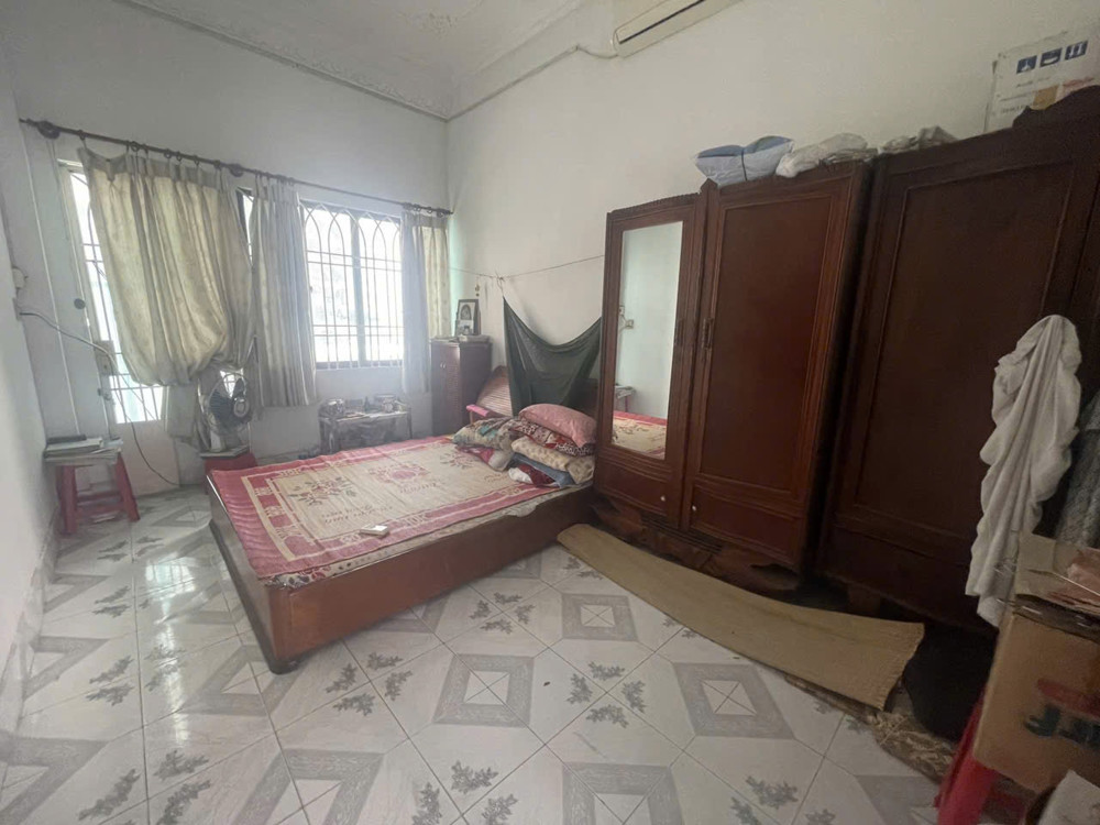 Bán Nhà Mặt Tiền Phạm Văn Bạch, Đoạn Thương Mại, 10,5X15m, 2 Tầng, 1 Đời Chủ, Chỉ 37,9 Tỷ