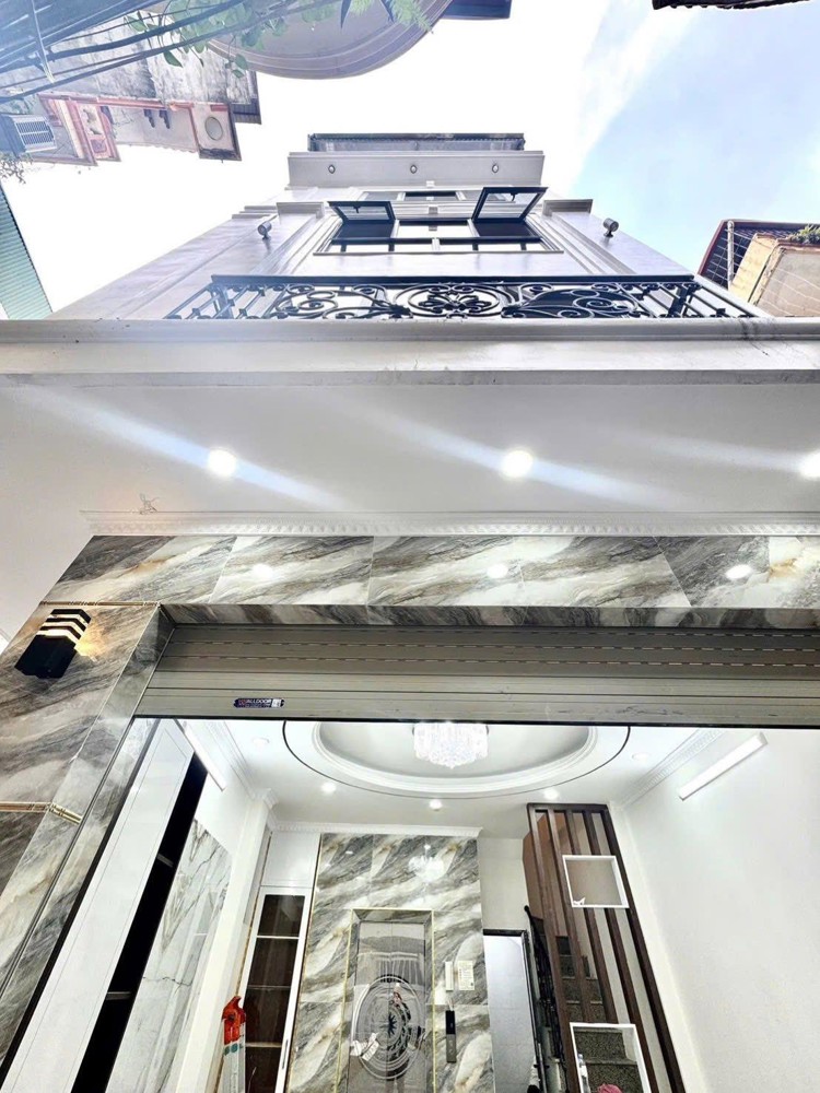 Bán Nhà Cổ Linh - 2 Mặt Ngõ - Ô Tô Vào Nhà - Khu Quân Đội Hàng Xóm Giáo Sư 9 Tỷ