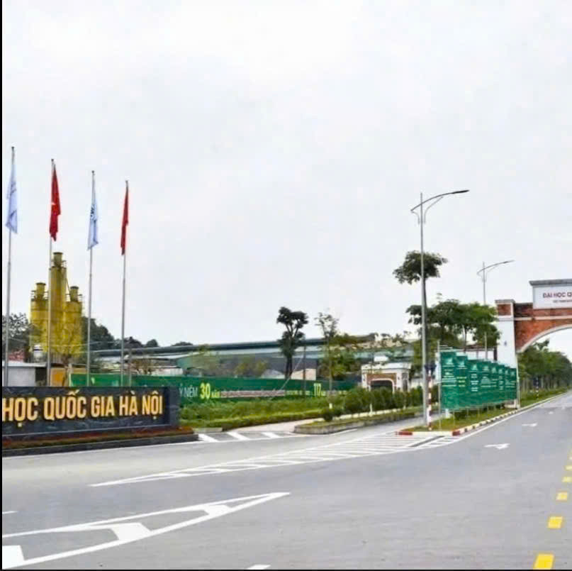 Tỉnh Giấc Ngắm View Hồ - Gần Ngay Đại Học Quốc Gia - Giá Chỉ 3X Tr/m2