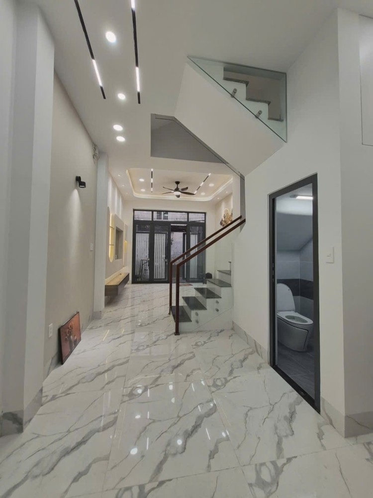 Nhà Mới Đẹp – 4 Phòng Ngủ – Ở Ngay – Gần Cityland Gò Vấp