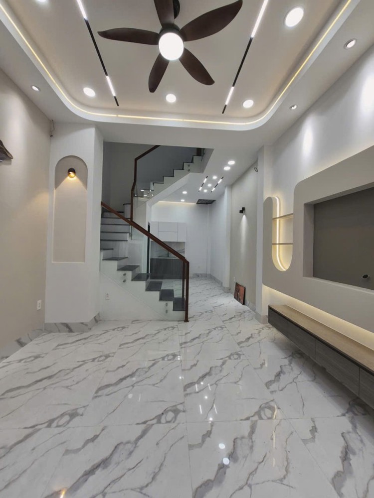 Nhà Mới Đẹp – 4 Phòng Ngủ – Ở Ngay – Gần Cityland Gò Vấp