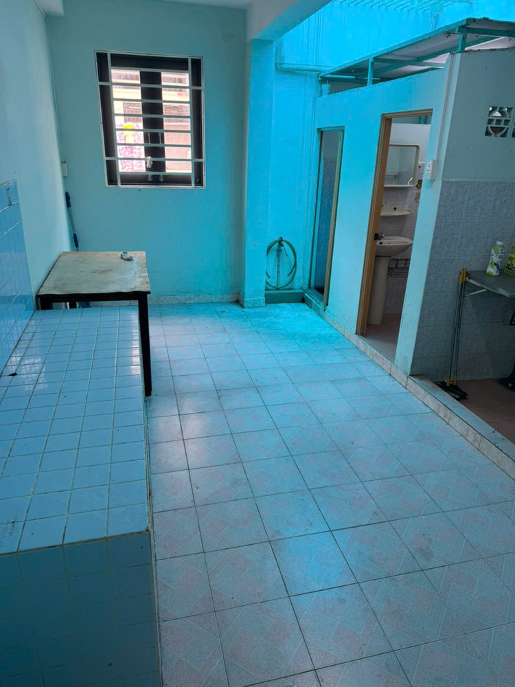 Cho Thuê Nhà Tầng Trên Trung Tâm Quận 5 – Ngay Chợ Xã Tây, Tiện Ở Lâu Dài