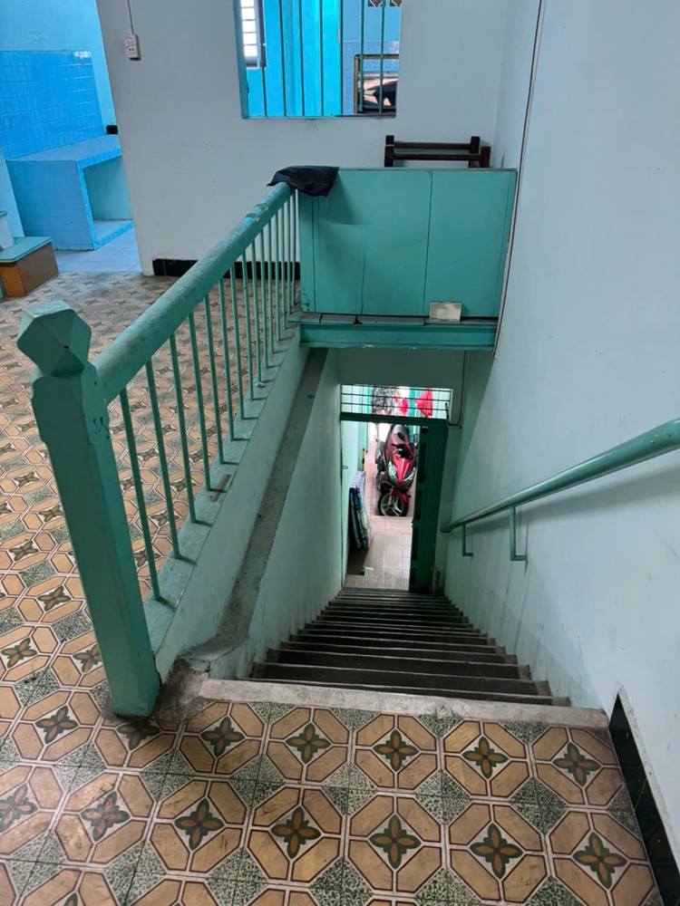 Cho Thuê Nhà Tầng Trên Trung Tâm Quận 5 – Ngay Chợ Xã Tây, Tiện Ở Lâu Dài