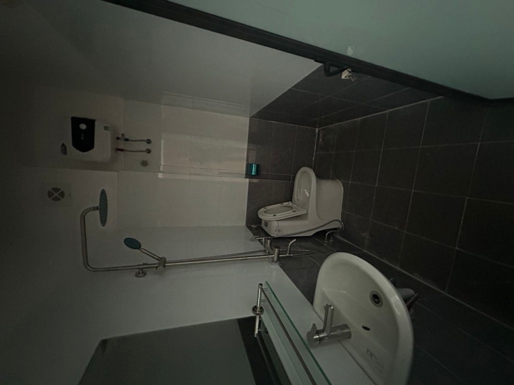 Nhà Mới Tinh - Ô Tô Đỗ Gần - Ngõ Thoáng - Tiện Ích Quanh Nhà