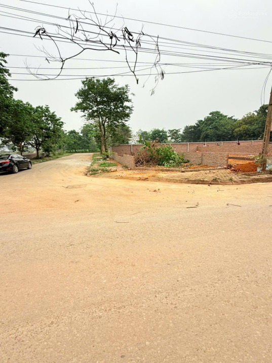 Bán Gấp Lô Góc Siêu Phẩm Tại Tái Định Cư Vai Réo Sát Ngã Tư Hoà Lạc