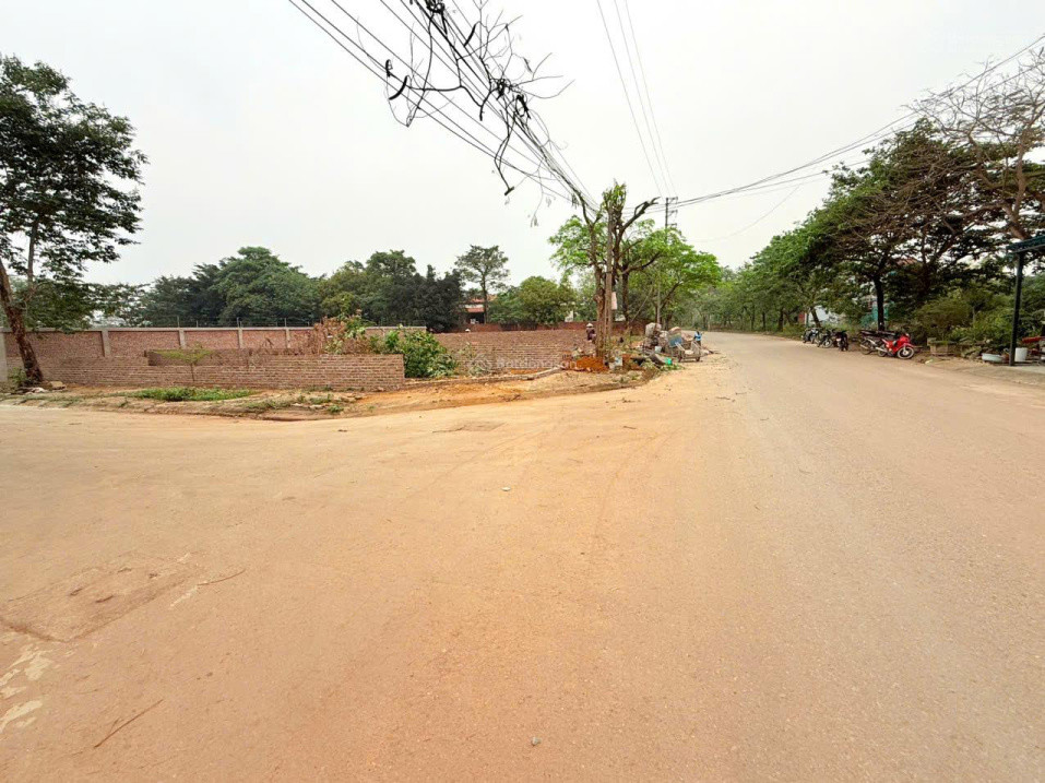 Bán Gấp Lô Góc Siêu Phẩm Tại Tái Định Cư Vai Réo Sát Ngã Tư Hoà Lạc