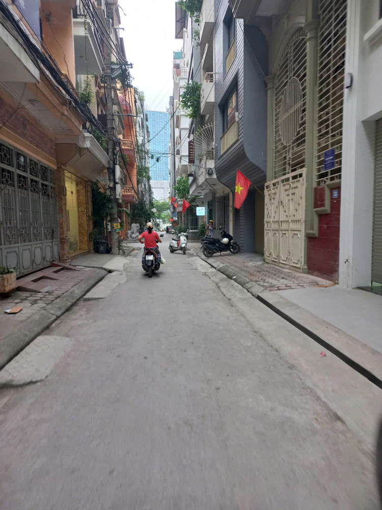 Cho Thuê Nhà Phân Lô Phố Trung Kính, Vũ Phạm Hàm Giá Rẻ Diện Tích: 90M² Giá 36Tr/tháng