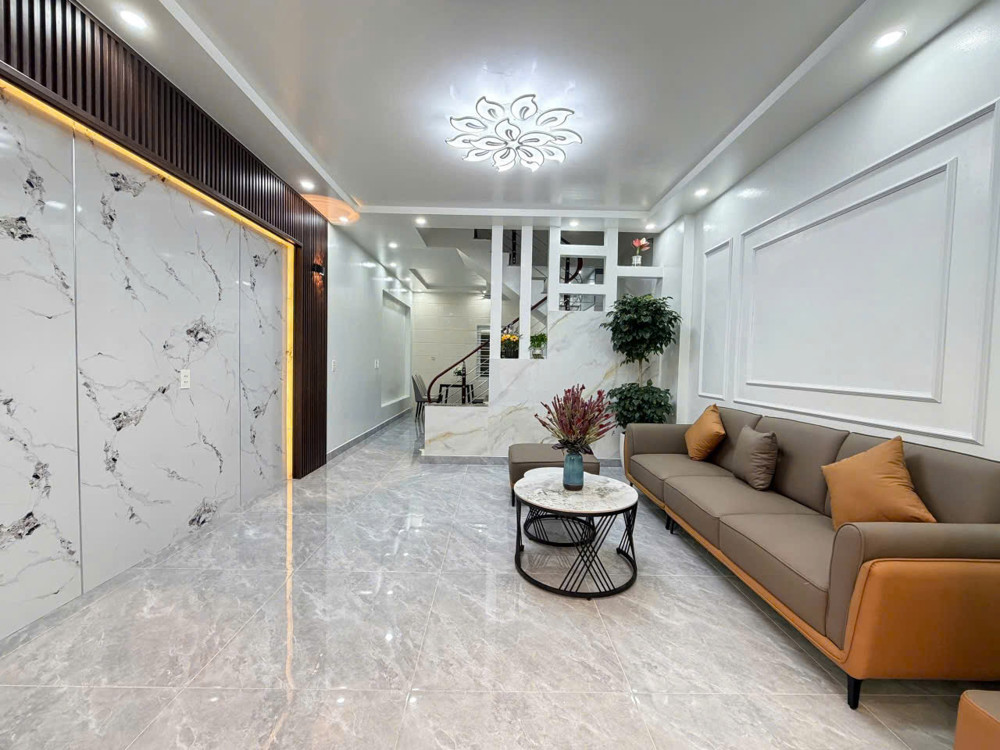 Bán Nhà 3,5 Tầng Đằng Hải – Sân Cổng Riêng – Ô Tô Ra Vào – Giá 2,89 Tỷ