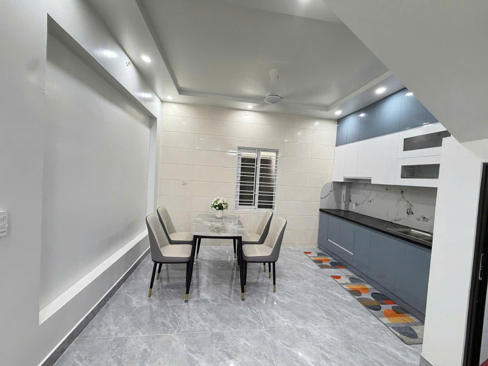 Bán Nhà 3,5 Tầng Đằng Hải – Sân Cổng Riêng – Ô Tô Ra Vào – Giá 2,89 Tỷ