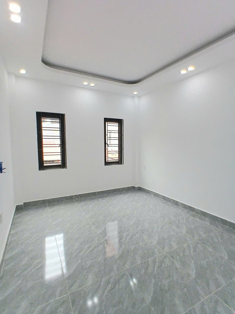 Bán Nhà 3 Tầng Ngõ 183 Đình Đông – Nhà Mới Xây – Sân Cổng Riêng – Giá 3,25 Tỷ