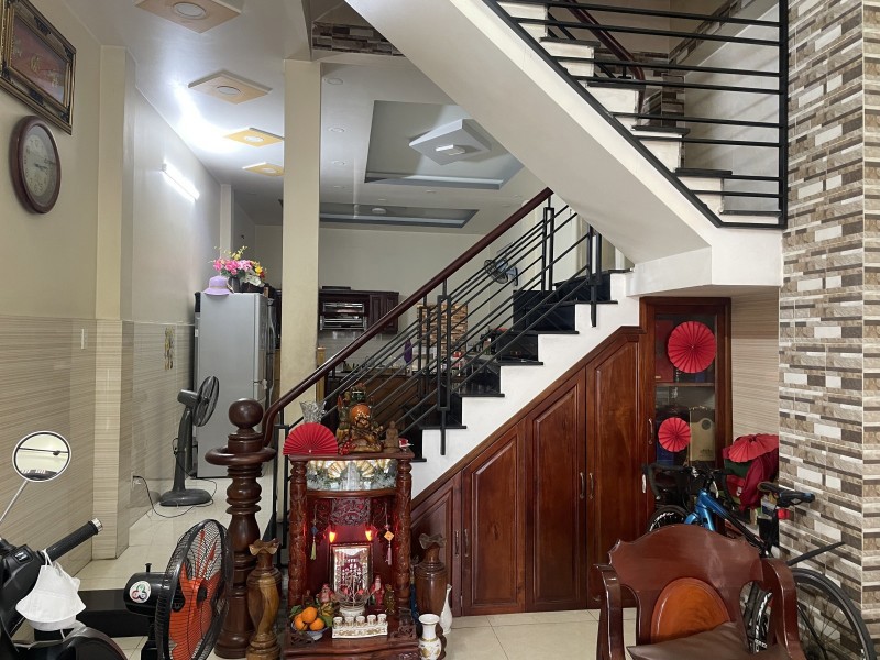 Bán Nhà Đường Lê Thị Hoa, Bình Chiểu, Thủ Đức, Tp Hcm. Dt 71M2, 3 Tầng. Giá 5.85 Tỷ, Shr 